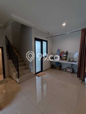 Rumah Luas Asri 4 KT Siap Huni di Summarecon Crown Gading Bekasi Rumah Luas Asri 4 KT Siap Huni di Summarecon Crown Gading Bekasi