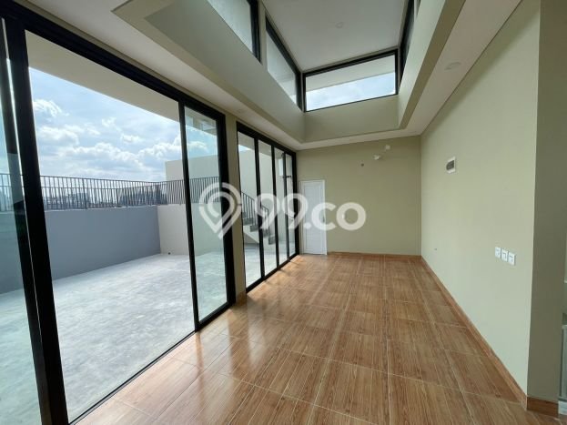 Dijual Rumah Mewah Megah Dengan View Eksklusif di Pulomas, Jakarta Timur Dijual Rumah Mewah Megah Dengan View Eksklusif di Pulomas, Jakarta Timur