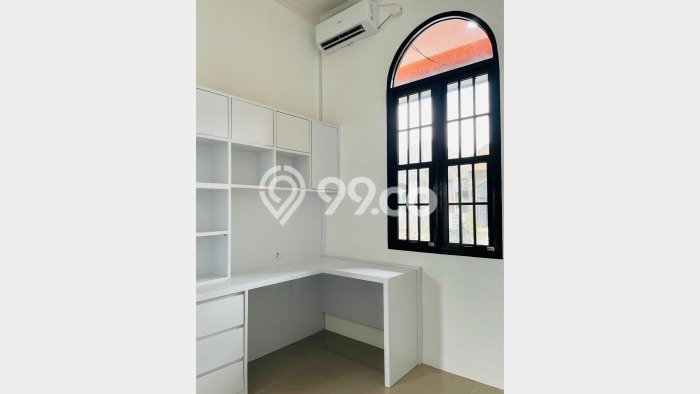 Rumah Modern Cantik 6 Kamar Bisa Langsung Pindah di Tembalang Rumah Modern Cantik 6 Kamar Bisa Langsung Pindah di Tembalang