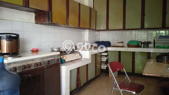 Rumah Elit LB 640m2 Siap Huni Desain Elegan di Sayap Dago, Bandung Rumah Elit LB 640m2 Siap Huni Desain Elegan di Sayap Dago, Bandung