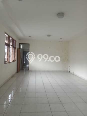 Ruko Lokasi Bisnis di Setiabudi, Luas 400m², Akses Utama Ruko Lokasi Bisnis di Setiabudi, Luas 400m², Akses Utama