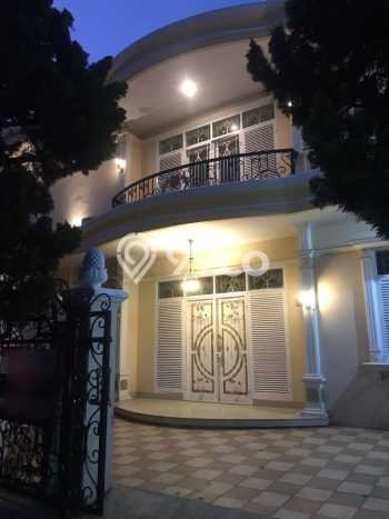 HARGA SPESIAL! Rumah di Mekar Wangi, Dekat Fasilitas, 3 KM, Luas 230m² LB 300m² HARGA SPESIAL! Rumah di Mekar Wangi, Dekat Fasilitas, 3 KM, Luas 230m² LB 300m²