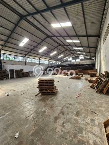 Disewakan Gudang di Pusat Kota Bandung Ramai Strategis Disewakan Gudang di Pusat Kota Bandung Ramai Strategis