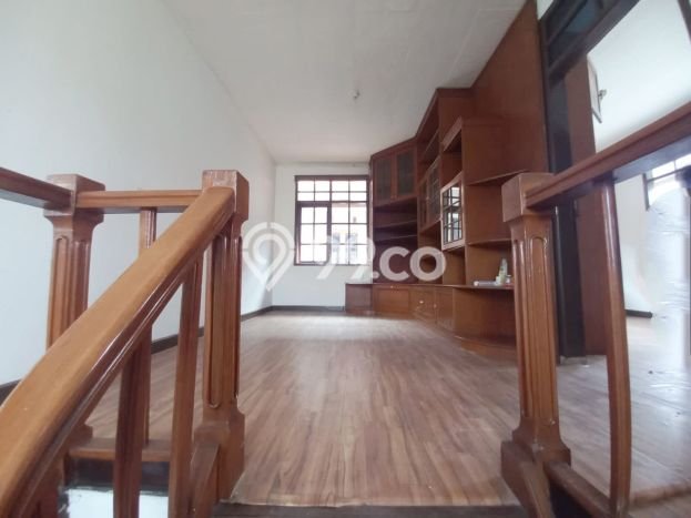 Rumah Kontrakan Bandung LT 215m2 LB 260m2 Area Cikutra Rumah Kontrakan Bandung LT 215m2 LB 260m2 Area Cikutra