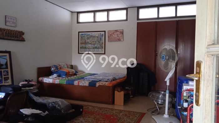 Rumah Elit LB 640m2 Siap Huni Desain Elegan di Sayap Dago, Bandung Rumah Elit LB 640m2 Siap Huni Desain Elegan di Sayap Dago, Bandung