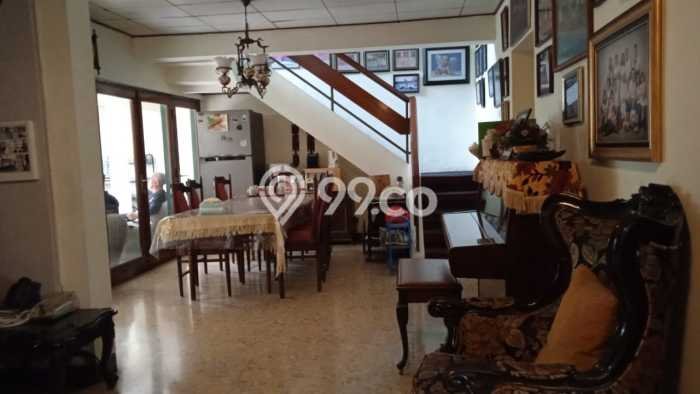 Rumah Elit LB 640m2 Siap Huni Desain Elegan di Sayap Dago, Bandung Rumah Elit LB 640m2 Siap Huni Desain Elegan di Sayap Dago, Bandung