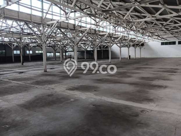 Disewakan Gudang di Kawasan Ramai Moch Toha Luas 1000m2 Disewakan Gudang di Kawasan Ramai Moch Toha Luas 1000m2