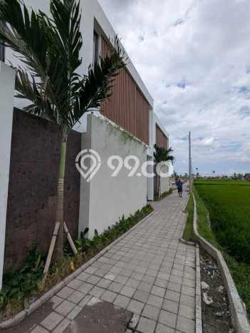 DIJUAL! Vila Kawasan , Luas 100m2m², Lokasi Premium DIJUAL! Vila Kawasan , Luas 100m2m², Lokasi Premium