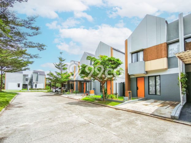Dijual Hunian Rumah Terawat 3 Kamar di Sentul, Bogor Dijual Hunian Rumah Terawat 3 Kamar di Sentul, Bogor