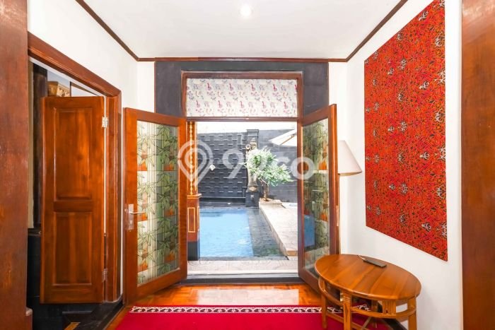 Rumah Mewah Siap Huni LT 1025m2 di Jagakarsa, Jakarta Selatan Rumah Mewah Siap Huni LT 1025m2 di Jagakarsa, Jakarta Selatan