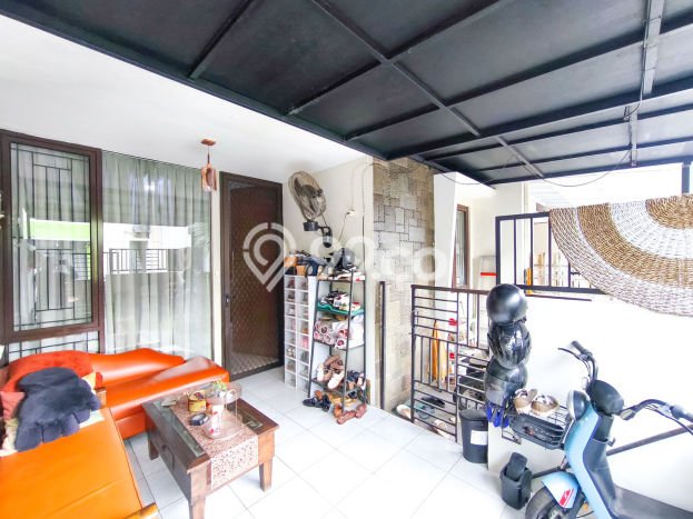 Hunian Nyaman Asri 3 KT Siap Huni di Bintaro Tangerang Selatan Hunian Nyaman Asri 3 KT Siap Huni di Bintaro Tangerang Selatan