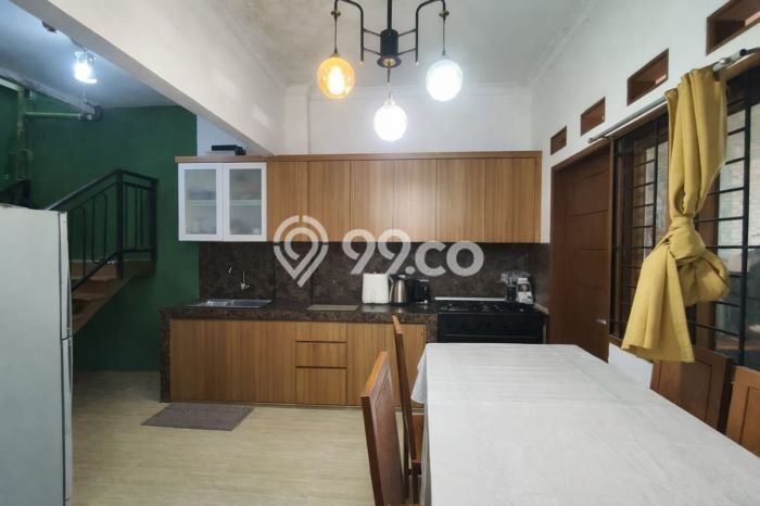 Dijual Cepat Rumah Favorit Siap Huni LB 180m2 di Sawangan, Depok Dijual Cepat Rumah Favorit Siap Huni LB 180m2 di Sawangan, Depok