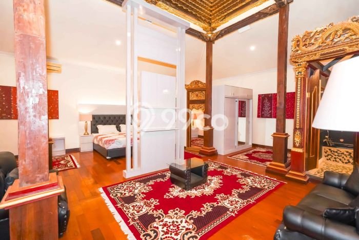 Rumah Mewah Siap Huni LT 1025m2 di Jagakarsa, Jakarta Selatan Rumah Mewah Siap Huni LT 1025m2 di Jagakarsa, Jakarta Selatan