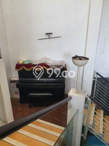 Rumah Mewah Siap Huni LT 318m2 di Ciputat, Tangerang Selatan Rumah Mewah Siap Huni LT 318m2 di Ciputat, Tangerang Selatan