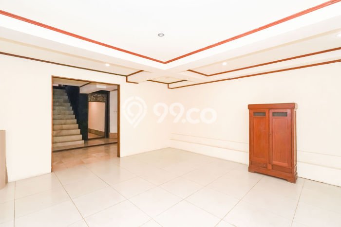 Rumah Mewah Siap Huni LT 1025m2 di Jagakarsa, Jakarta Selatan Rumah Mewah Siap Huni LT 1025m2 di Jagakarsa, Jakarta Selatan