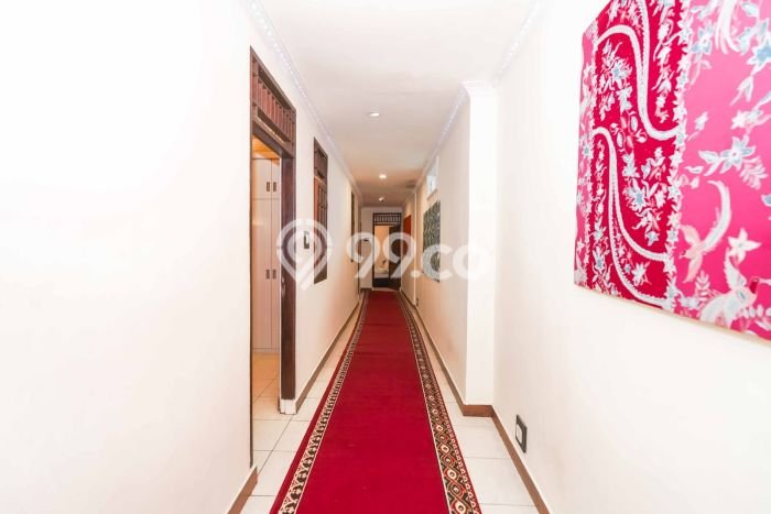 Rumah Mewah Siap Huni LT 1025m2 di Jagakarsa, Jakarta Selatan Rumah Mewah Siap Huni LT 1025m2 di Jagakarsa, Jakarta Selatan