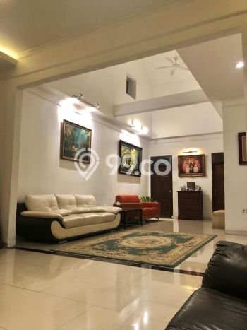 Hunian Cantik Modern Lb 250m2 di Pamulang, Tangerang Selatan Hunian Cantik Modern Lb 250m2 di Pamulang, Tangerang Selatan