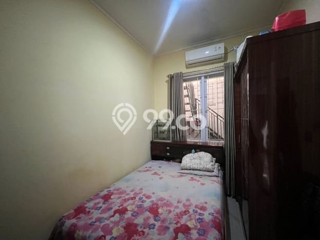 For Sale Rumah 3 Kamar Lokasi Ideal Bagus dan Strategis di Pondokmelati For Sale Rumah 3 Kamar Lokasi Ideal Bagus dan Strategis di Pondokmelati