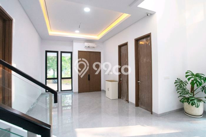 For Sale Rumah Mewah Exclusive di BSD, Tangerang Selatan For Sale Rumah Mewah Exclusive di BSD, Tangerang Selatan