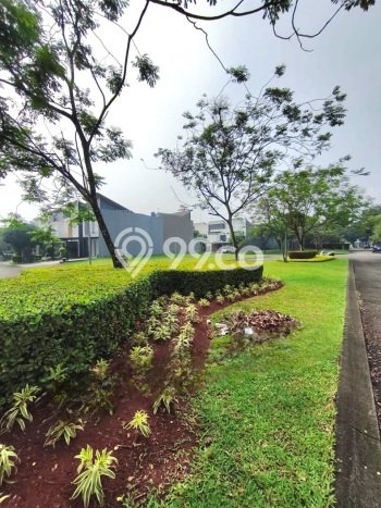 Rumah Mewah Dijual LT 136m2 di BSD, Tangerang Selatan Rumah Mewah Dijual LT 136m2 di BSD, Tangerang Selatan
