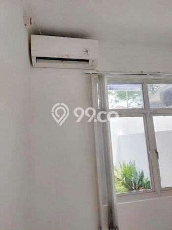 Rumah Mewah Dijual LT 136m2 di BSD, Tangerang Selatan Rumah Mewah Dijual LT 136m2 di BSD, Tangerang Selatan