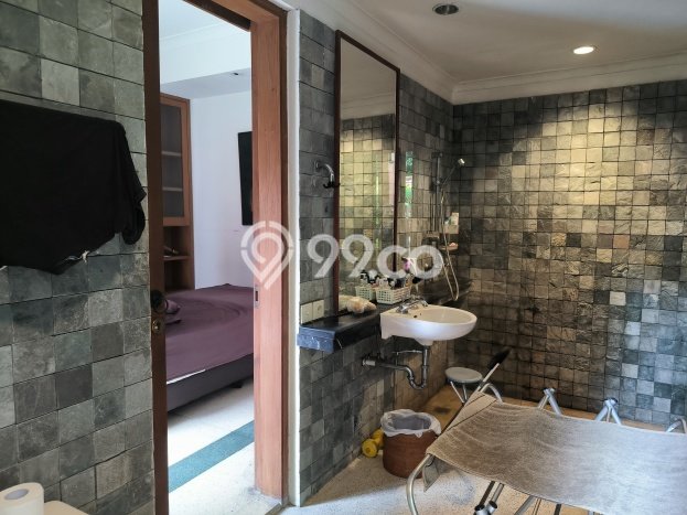 Siap Huni Rumah Mewah 6 Kamar di Menteng Dekat ke Mana Pun Siap Huni Rumah Mewah 6 Kamar di Menteng Dekat ke Mana Pun