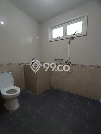 Sewa Rumah Murah di Alam Sutera Tangerang dengan 4 KT Sewa Rumah Murah di Alam Sutera Tangerang dengan 4 KT