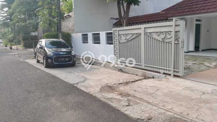 Rumah Bagus Siap Pakai Di Kebayoran Baru Luas 250m2 Aman Rumah Bagus Siap Pakai Di Kebayoran Baru Luas 250m2 Aman