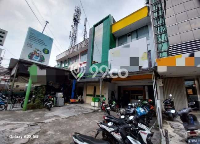 Rumah Mewah Siap Huni LT 125m2 di Kebayoran Baru, Jakarta Selatan Rumah Mewah Siap Huni LT 125m2 di Kebayoran Baru, Jakarta Selatan