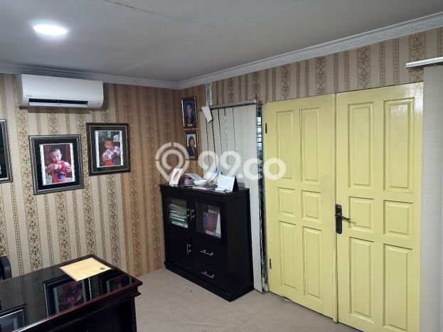 Ruko Dijual di Prime Area Jakarta Barat Luas 262m2 Ruko Dijual di Prime Area Jakarta Barat Luas 262m2