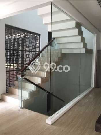 For Sale! Luxury House LT 408m2 Desain Elegan di Pondok Indah For Sale! Luxury House LT 408m2 Desain Elegan di Pondok Indah