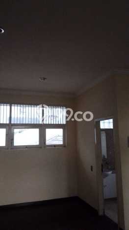 Siap Huni Rumah Mewah 4 Kamar di Pancoran Dekat ke Mana Pun Siap Huni Rumah Mewah 4 Kamar di Pancoran Dekat ke Mana Pun