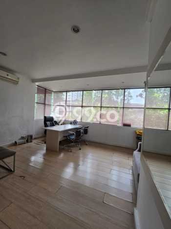 Siap Huni Rumah Mewah 3 Kamar di Kebayoran Baru Dekat ke Mana Pun Siap Huni Rumah Mewah 3 Kamar di Kebayoran Baru Dekat ke Mana Pun