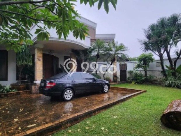 Ready to Use! Premium House LT 914m2 Desain Elegan di Pondok Indah Ready to Use! Premium House LT 914m2 Desain Elegan di Pondok Indah