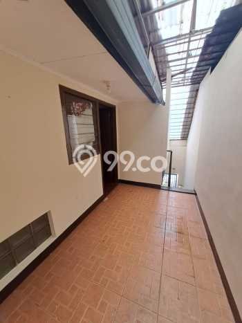 Rumah Sewa Jakarta Selatan LT 140m2 LB 160m2 Area Pondok Indah Rumah Sewa Jakarta Selatan LT 140m2 LB 160m2 Area Pondok Indah