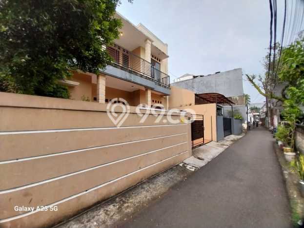Rumah Mewah LB 100m2 Siap Pakai Desain Elegan di Gandaria, Jakarta Selatan Rumah Mewah LB 100m2 Siap Pakai Desain Elegan di Gandaria, Jakarta Selatan