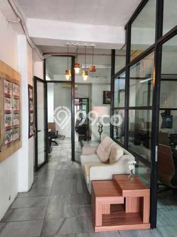 Unit Ruko Dijual di Jakarta Selatan LT 79m2 & LB 279m2 Unit Ruko Dijual di Jakarta Selatan LT 79m2 & LB 279m2