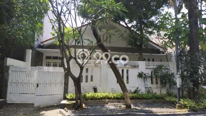 Rumah Mewah Dijual LT 244m2 di Kebayoran Baru, Jakarta Selatan Rumah Mewah Dijual LT 244m2 di Kebayoran Baru, Jakarta Selatan