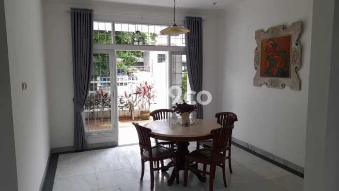 Hot Offer Hunian Mewah Ideal dan Luas di Cinere, Depok Hot Offer Hunian Mewah Ideal dan Luas di Cinere, Depok