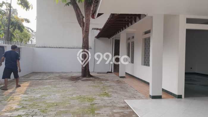 Rumah Bagus Siap Pakai Di Kebayoran Baru Luas 250m2 Aman Rumah Bagus Siap Pakai Di Kebayoran Baru Luas 250m2 Aman