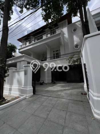 For Sale! Premium House LT 540m2 Desain Elegan di Mega Kuningan For Sale! Premium House LT 540m2 Desain Elegan di Mega Kuningan