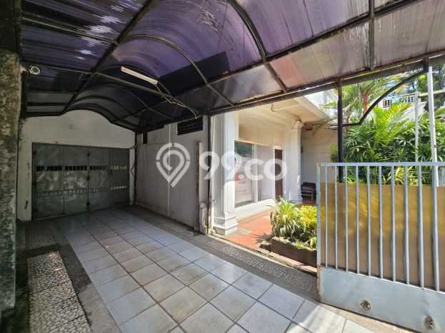 Rumah Luxury Modern Siap Huni di Senopati Jakarta Selatan Rumah Luxury Modern Siap Huni di Senopati Jakarta Selatan