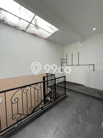 Jarang Ada! Rumah Kontrakan 4 Kamar Bagus Siap Huni Pejaten Jarang Ada! Rumah Kontrakan 4 Kamar Bagus Siap Huni Pejaten