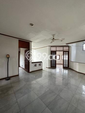 For Sale! Luxury House LT 390m2 Desain Modern di Lebak Bulus For Sale! Luxury House LT 390m2 Desain Modern di Lebak Bulus