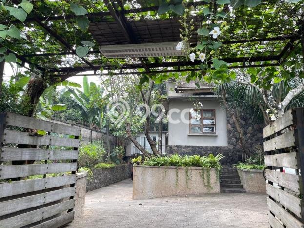 Rumah Elit LB 650m2 Siap Huni Desain Elegan di Lebak Bulus, Jakarta Selatan Rumah Elit LB 650m2 Siap Huni Desain Elegan di Lebak Bulus, Jakarta Selatan