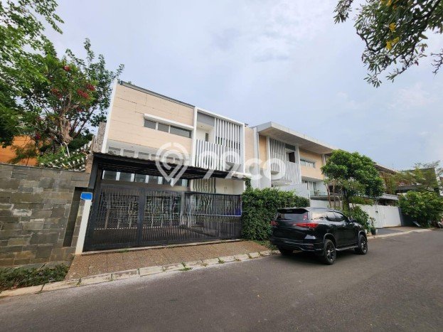 Rumah Luxury Modern Tanpa Renovasi di Citra Garden Jakarta Barat Rumah Luxury Modern Tanpa Renovasi di Citra Garden Jakarta Barat