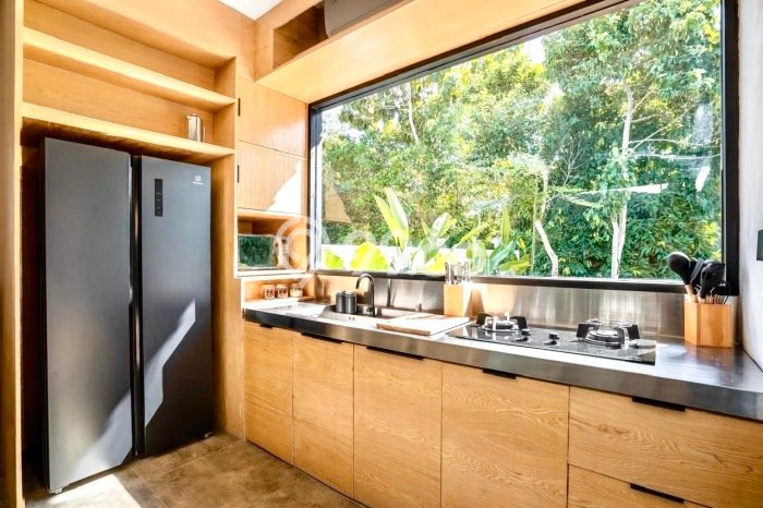 Ready to Use! Premium House LT 207m2 Desain Modern di Goa Gong Ready to Use! Premium House LT 207m2 Desain Modern di Goa Gong