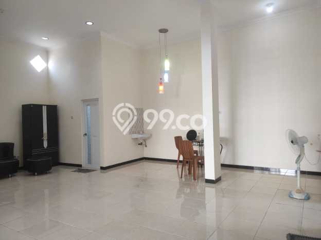 Disewakan Rumah Murah di Kedungmundu Semarang dengan 3 Kamar Tidur Disewakan Rumah Murah di Kedungmundu Semarang dengan 3 Kamar Tidur