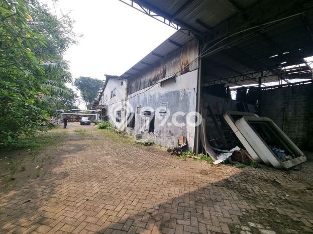 Dijual! Pabrik di Semanan Jakarta Barat LT 5000m2 / LB 1000m2 Kawasan Strategis Dijual! Pabrik di Semanan Jakarta Barat LT 5000m2 / LB 1000m2 Kawasan Strategis