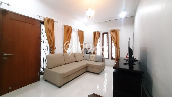 Rumah Mewah LB 160m2 Siap Pakai Desain Elegan di Geger Kalong, Bandung Rumah Mewah LB 160m2 Siap Pakai Desain Elegan di Geger Kalong, Bandung
